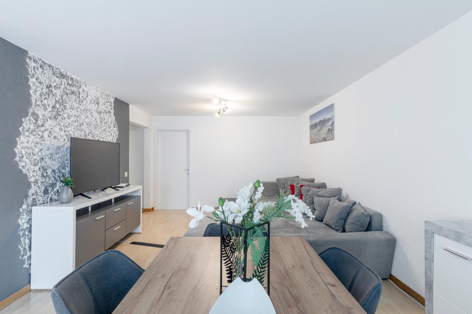 Center Appartement Interlaken Bagian luar foto